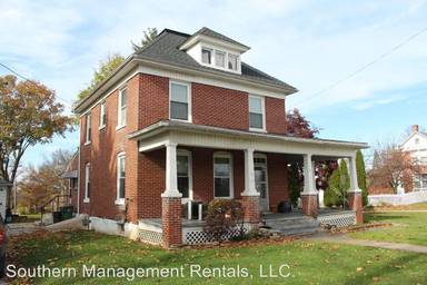 Main picture of 2 S Main St