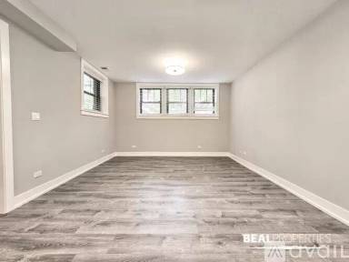 Main picture of 1000 Crain St