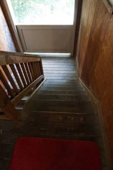 Main picture of 1524 Indianola Ave