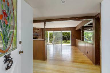 Main picture of 9911 Gierson Ave