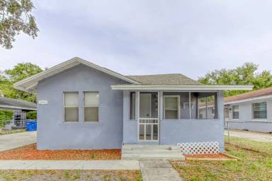 Main picture of 685 Sears Ave NE