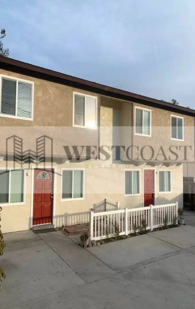 Main picture of 2741 Menlo Ave
