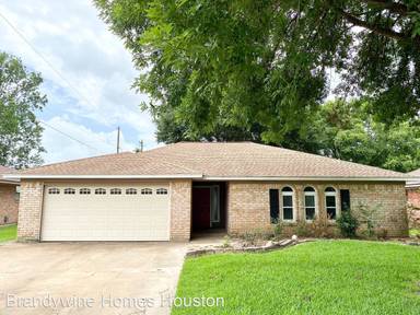 Main picture of 708 S Remington Dr