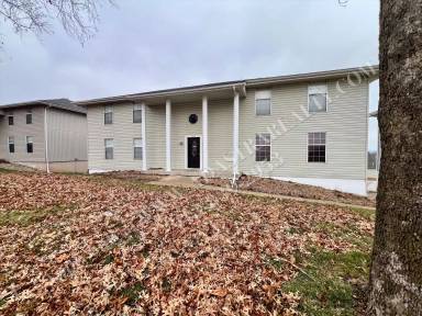 Main picture of 223 NW Barr Rd