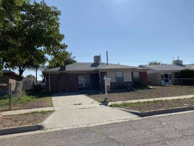 Main picture of 10092 Yukon St