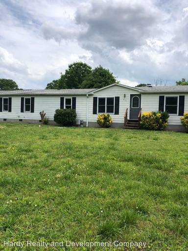 Main picture of 610 Plainville Rd NE