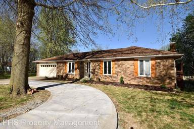 Main picture of 4826 S Farm Road 141