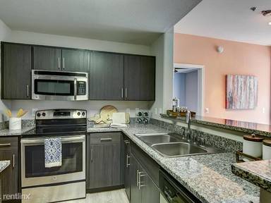 Main picture of Skyline Lofts