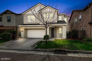 Main picture of 4008 Burchard Way