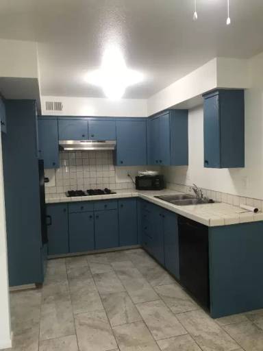 Main picture of 1249 E Bastanchury Rd