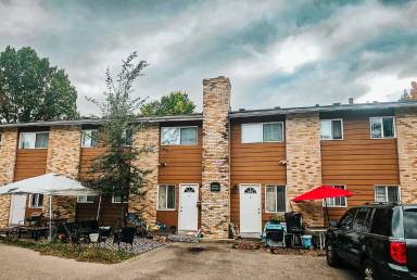 Main picture of 5829 Balsam Rd