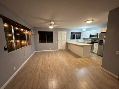 Main picture of 91-248 Makalauna Pl