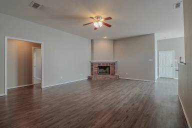 Main picture of 6808 88th St