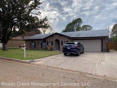 Main picture of 2312 Zapata Dr