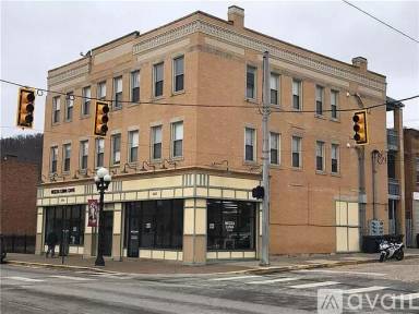 Main picture of 649 Midland Ave