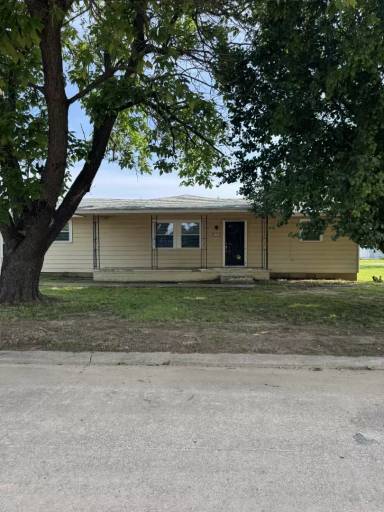 Main picture of 501 E Main St