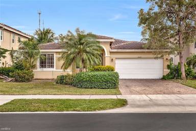 Main picture of 20607 NW 12th Ave