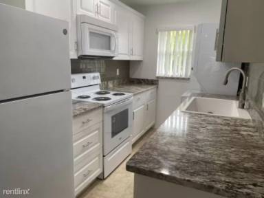 Main picture of 612 E San Sebastian Ct
