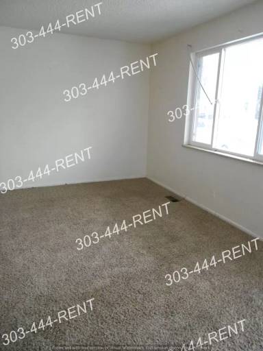 Main picture of 5518 Salem St
