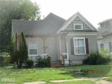 Main picture of 505 S Park Ave