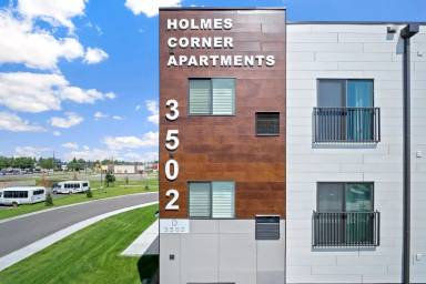 Main picture of Holmes Corner Apartments
