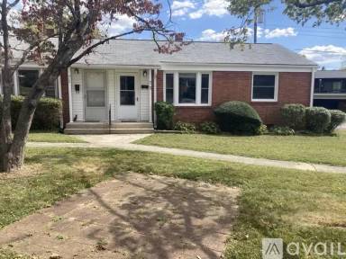 Main picture of 73 Trowbridge Ln