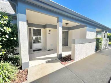 Main picture of 1371 N McMullen Booth Rd