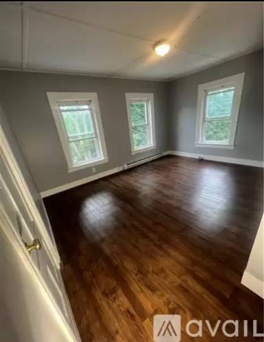 Main picture of 9 Raynes Ct
