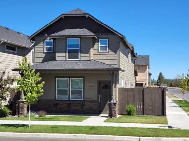 Main picture of 2523 NW Spruce Pl