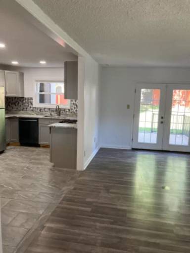 Main picture of 1 Canis Ct