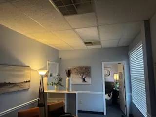 Main picture of 240 Mayfield Dr