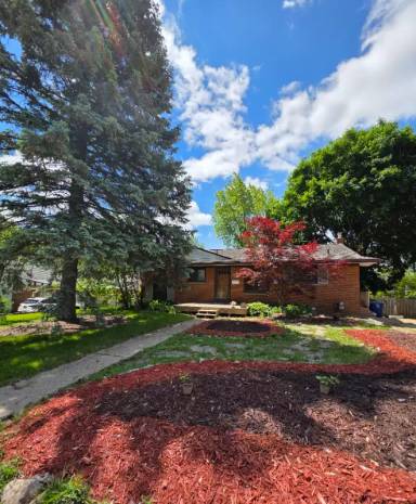Main picture of 1867 Miller Ave