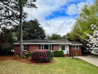 Main picture of 1613 Pendleton Rd