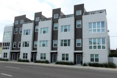 Main picture of 755 Calla Ter N