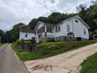 Main picture of 80 Grand Central Ave