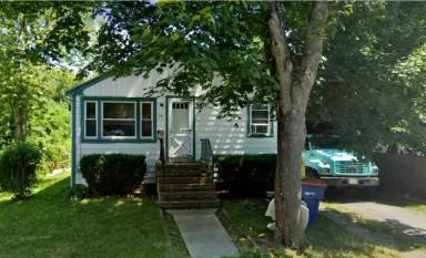 Main picture of 19 Perry St