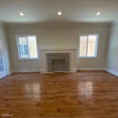 Main picture of 5658 Franklin Ave