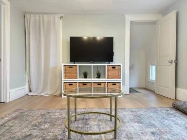 Main picture of 846 Lafayette Ave NE