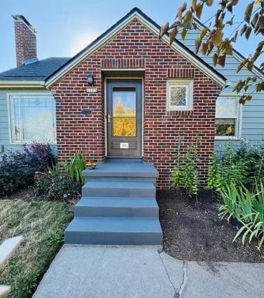 Main picture of 3775 SE 10th Ave
