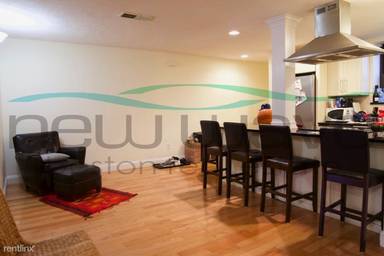 Main picture of 841 Parker St
