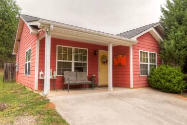 Main picture of 645 Fourth St