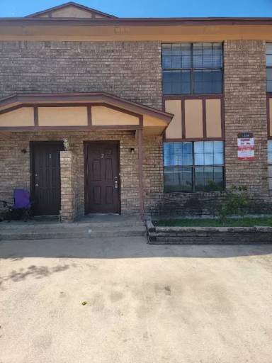 Main picture of 1304 Brown Dr