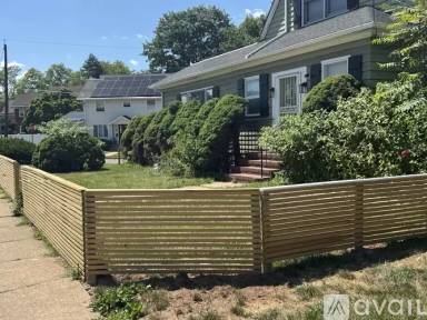 Main picture of 725 Westfield Ave