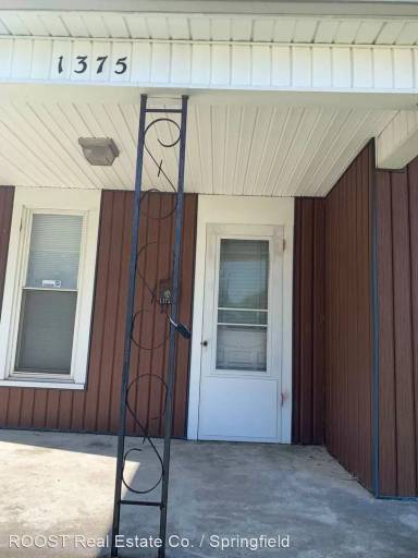 Main picture of One Bedroom one Bathroom Double Available In Springfield