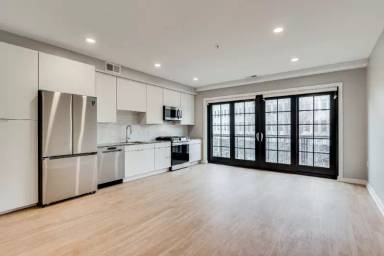 Main picture of 2208 Wisconsin Ave NW