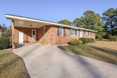 Main picture of 161 Hill Ln