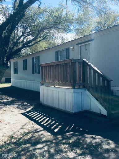 Main picture of 1800 N Live Oak St