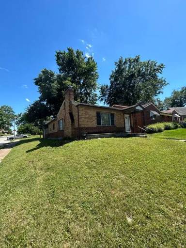Main picture of 1200 Orchid Ave