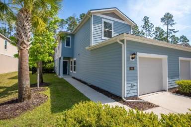 Main picture of 44 Scotch Pebble Dr