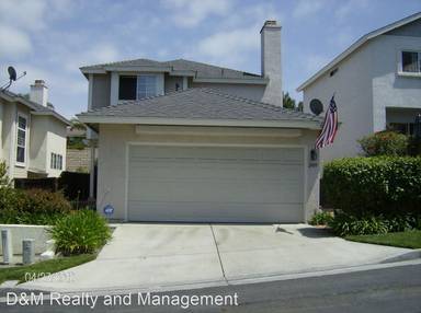 Main picture of 2409 Maravilla Way